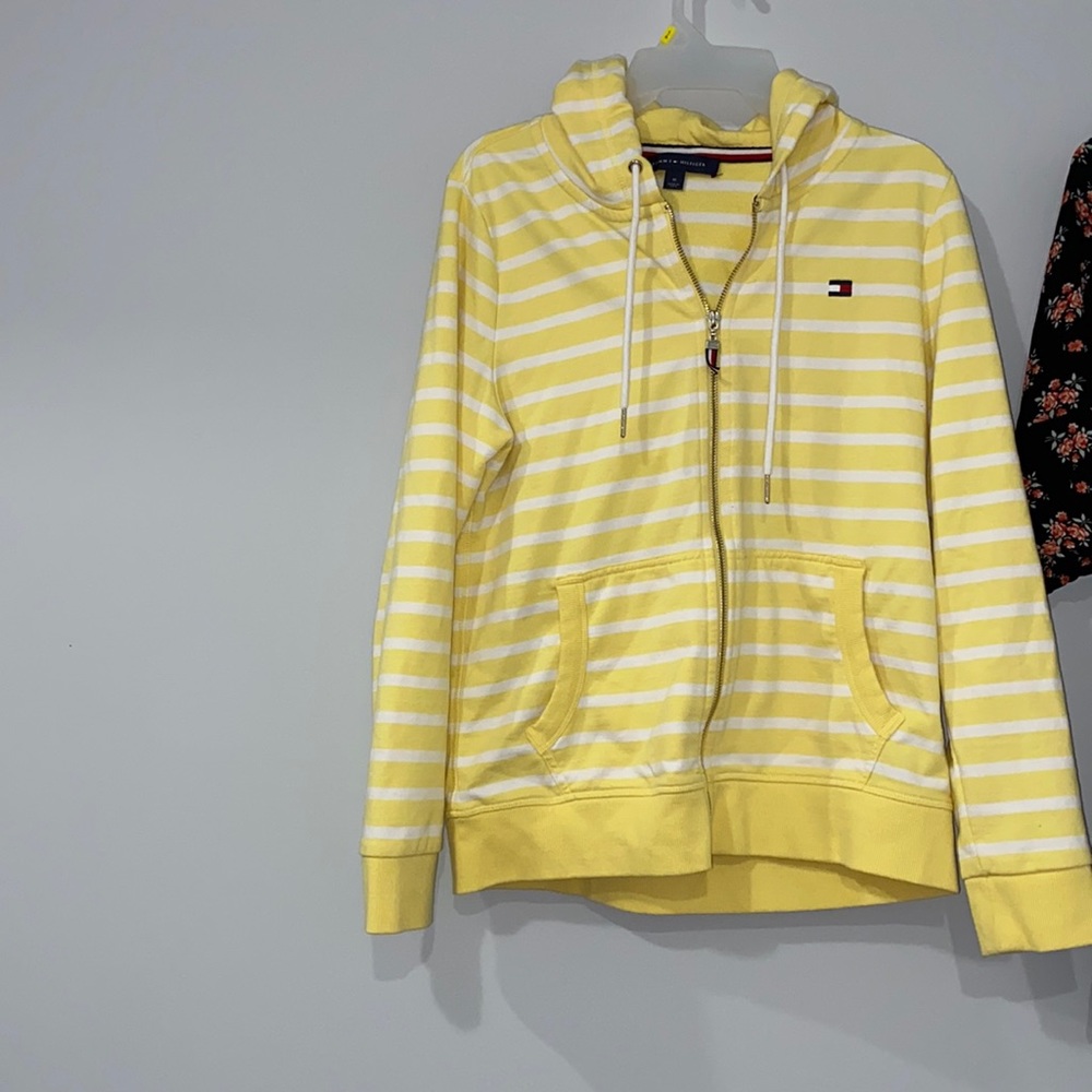 Tommy Hilfiger zipper